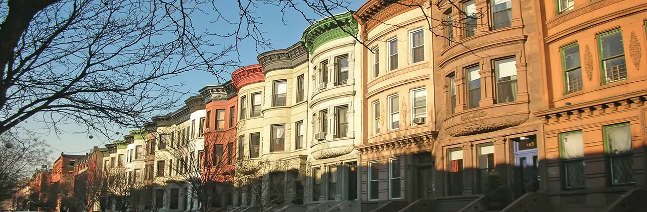 Beautiful-brownstones-in-Harlem-New-York